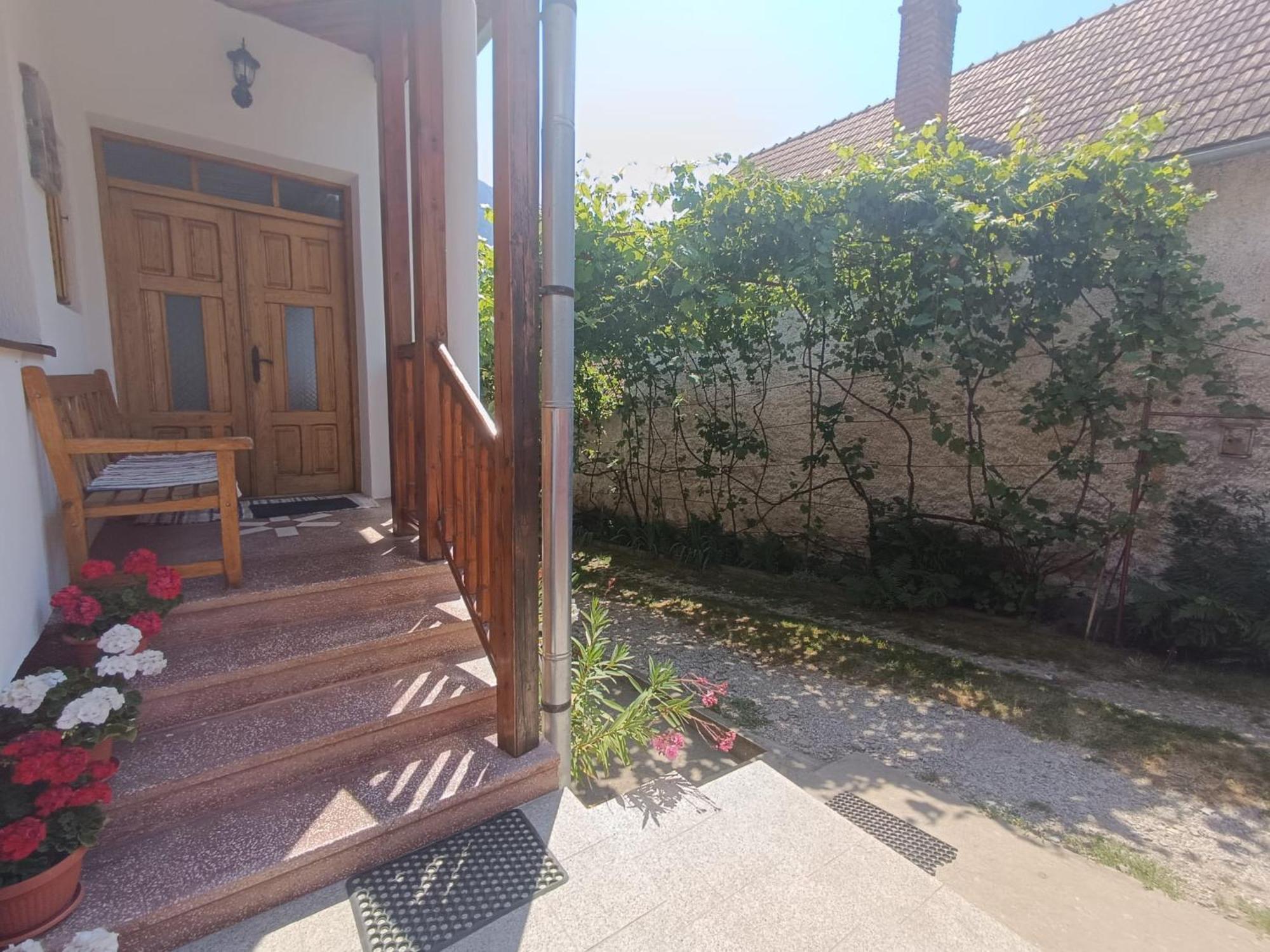 Hotel Kerekes Vendeghaz Rimetea Exteriér fotografie